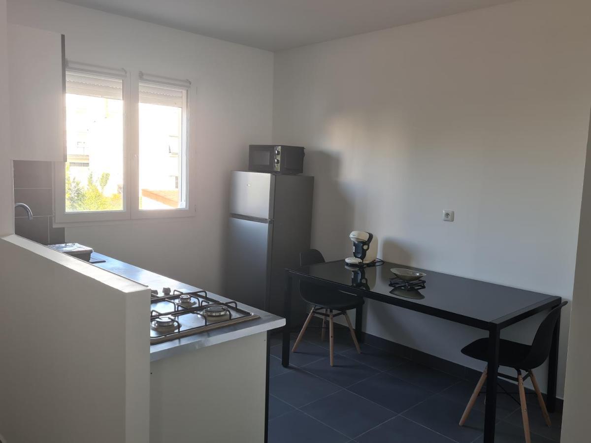 Jolie F1 Neuf Et Fonctionnel Apartamento Argenteuil Exterior foto